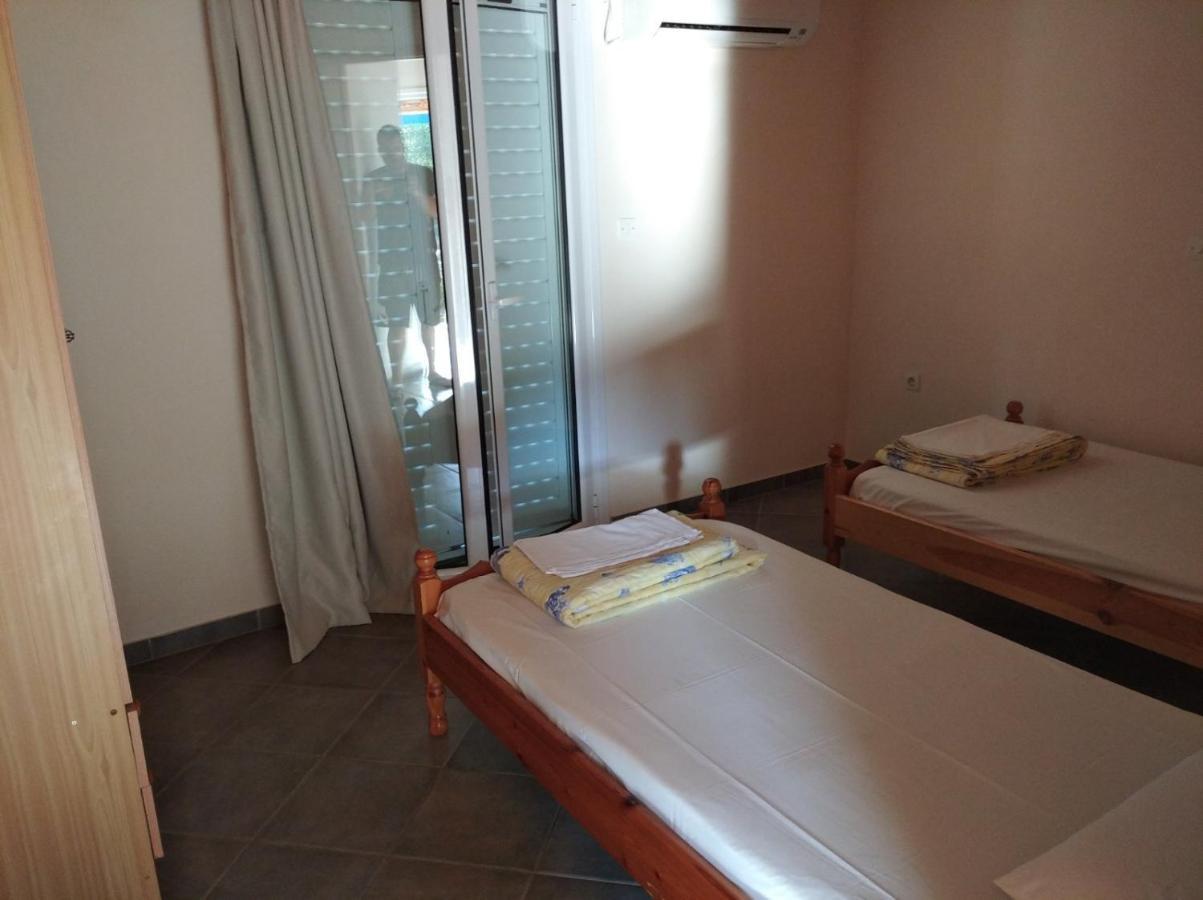 Willa Aggeliki House 3 Kómboi Zewnętrze zdjęcie