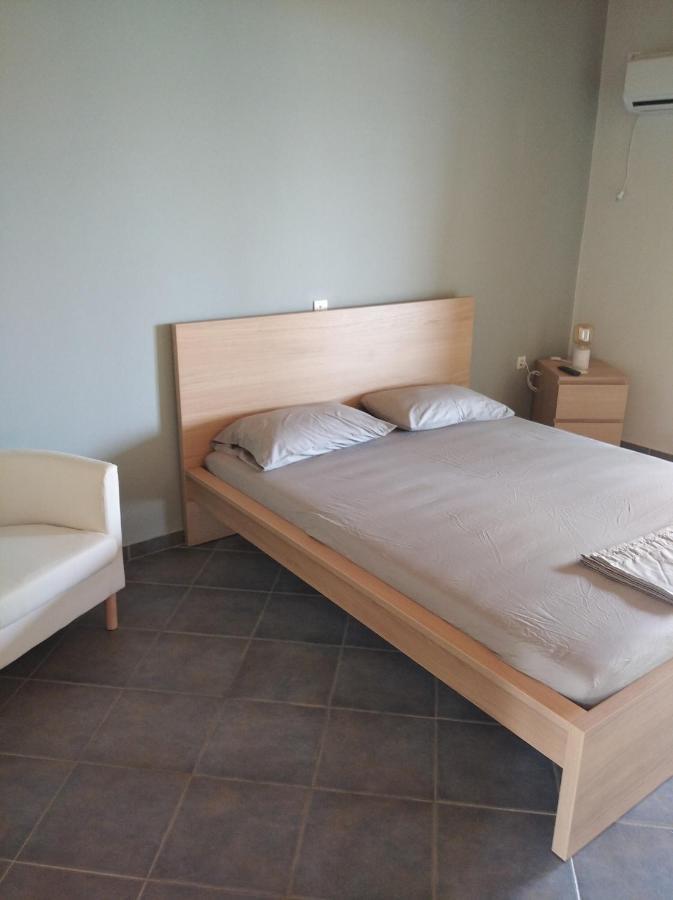 Willa Aggeliki House 3 Kómboi Zewnętrze zdjęcie